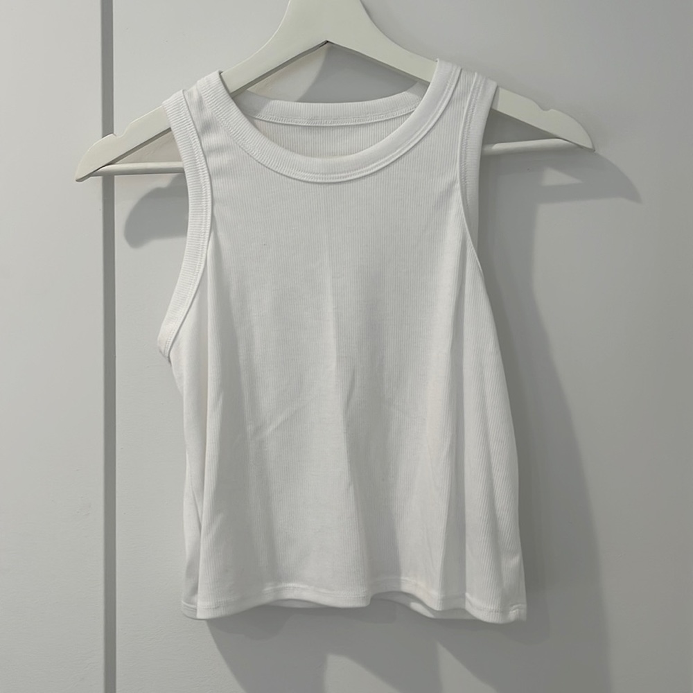 Onzie cropped ribbed tank